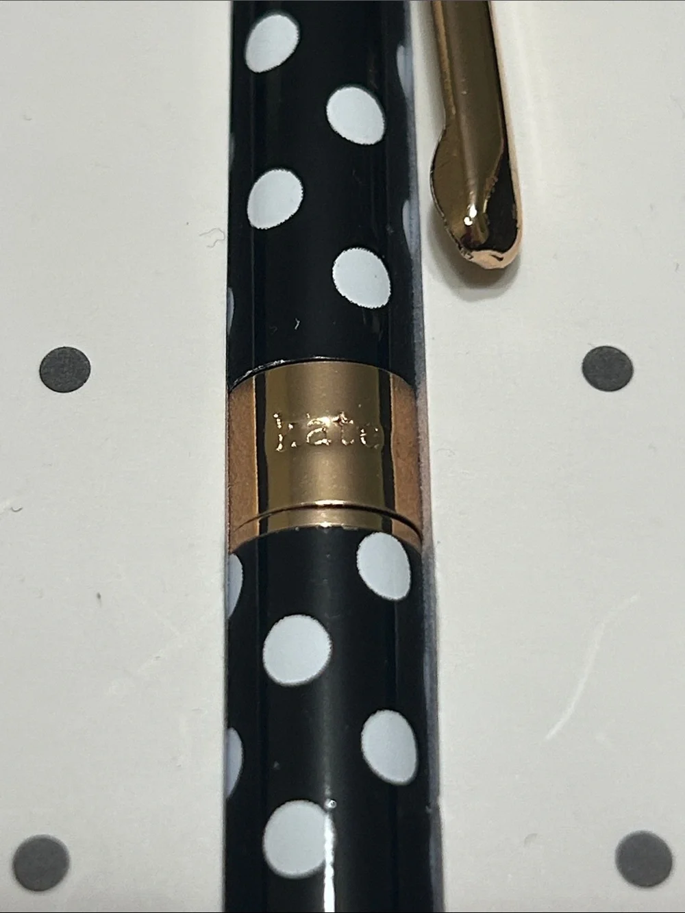 Kate Spade New York Black Polka Dot Ballpoint Pen. NIP